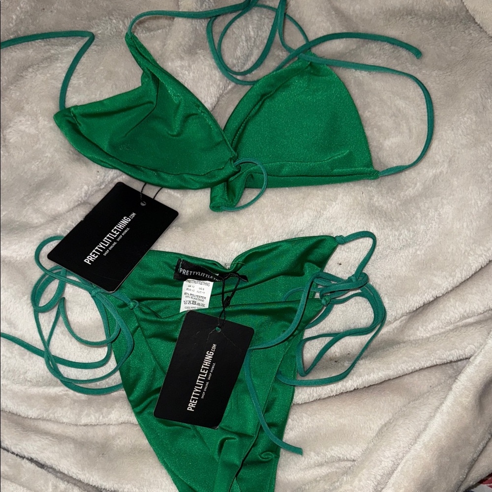 PrettyLittleThing Emerald Bikini Set